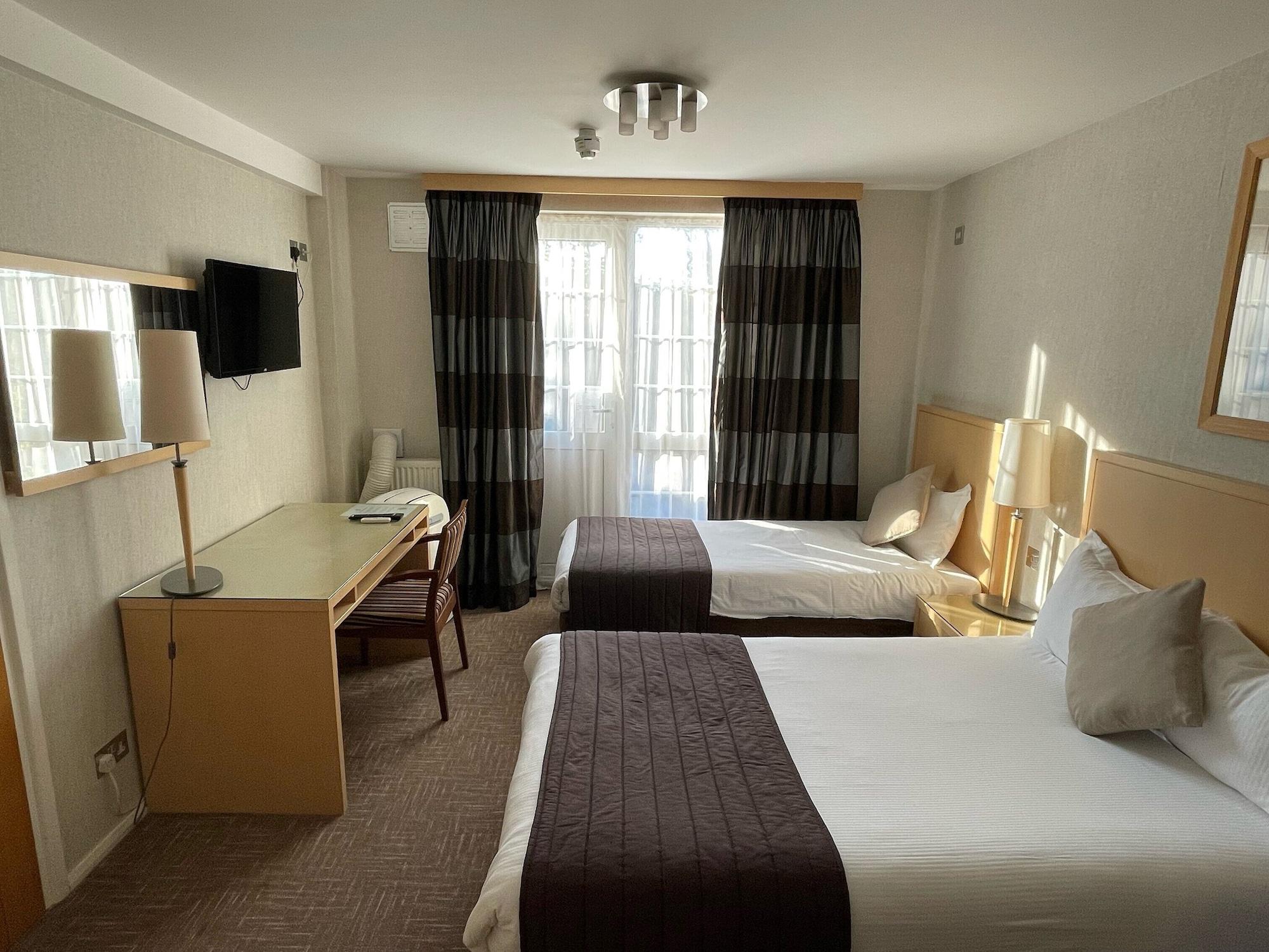 Best Western Homestead Court Hotel Welwyn Garden City Eksteriør bilde