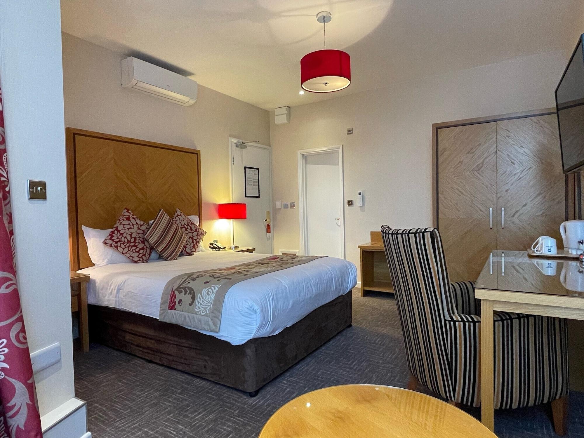 Best Western Homestead Court Hotel Welwyn Garden City Eksteriør bilde