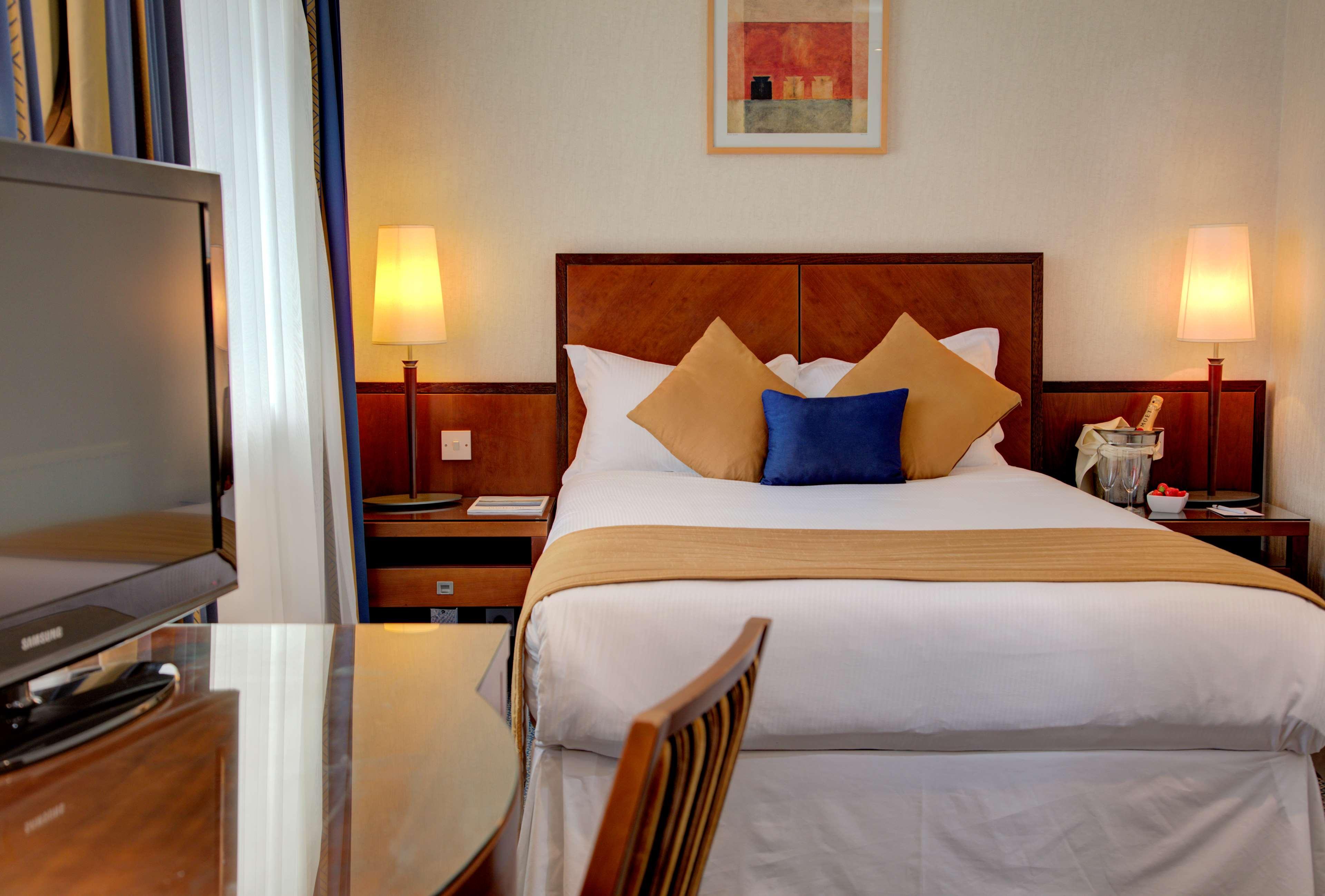 Best Western Homestead Court Hotel Welwyn Garden City Eksteriør bilde