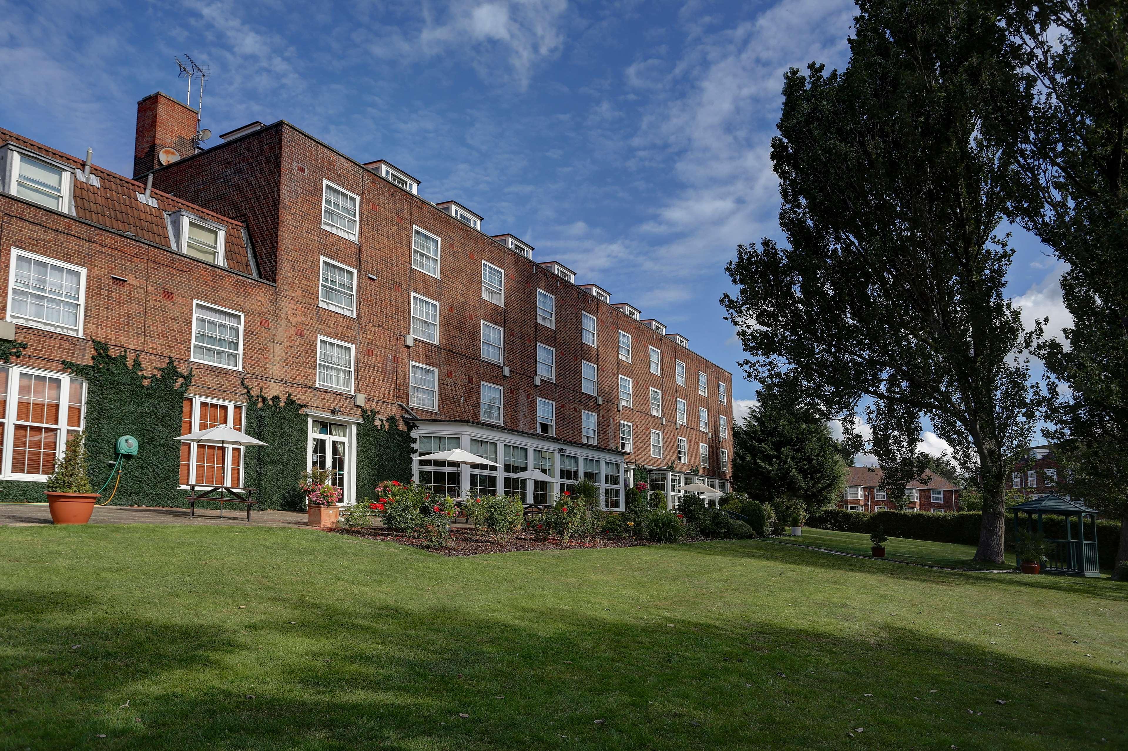 Best Western Homestead Court Hotel Welwyn Garden City Eksteriør bilde
