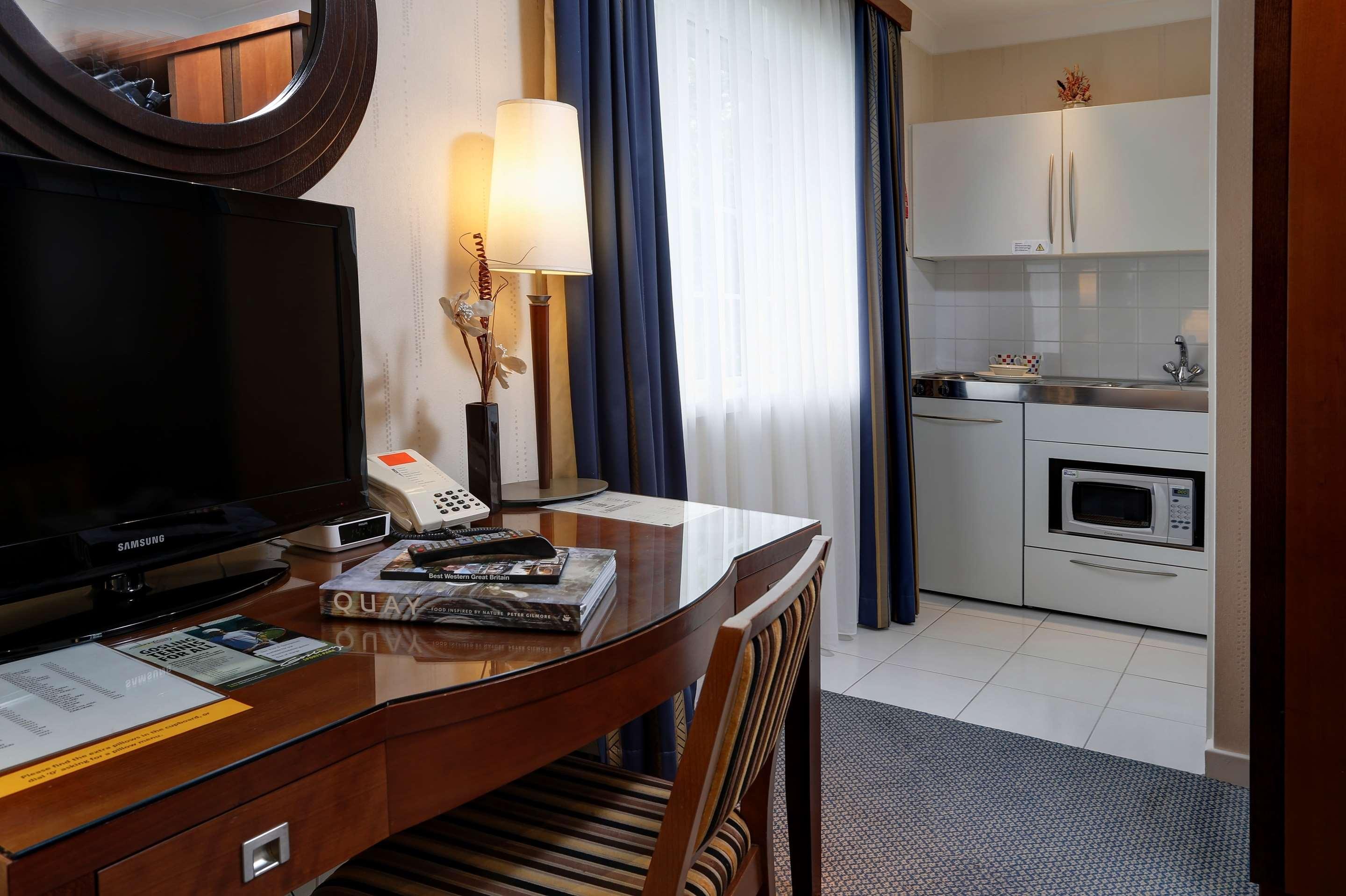 Best Western Homestead Court Hotel Welwyn Garden City Eksteriør bilde