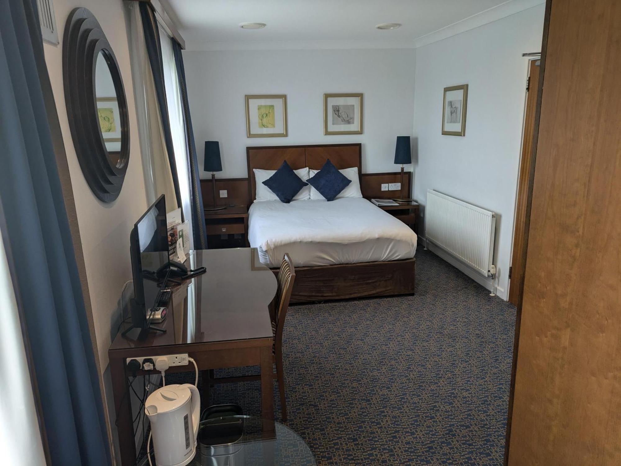 Best Western Homestead Court Hotel Welwyn Garden City Eksteriør bilde