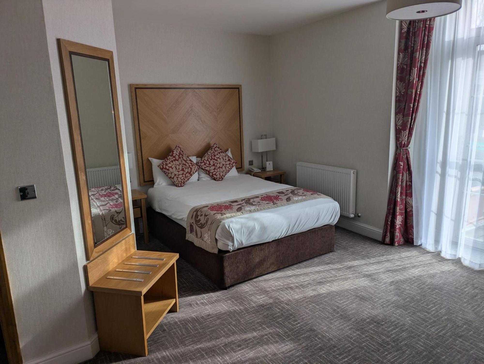 Best Western Homestead Court Hotel Welwyn Garden City Eksteriør bilde