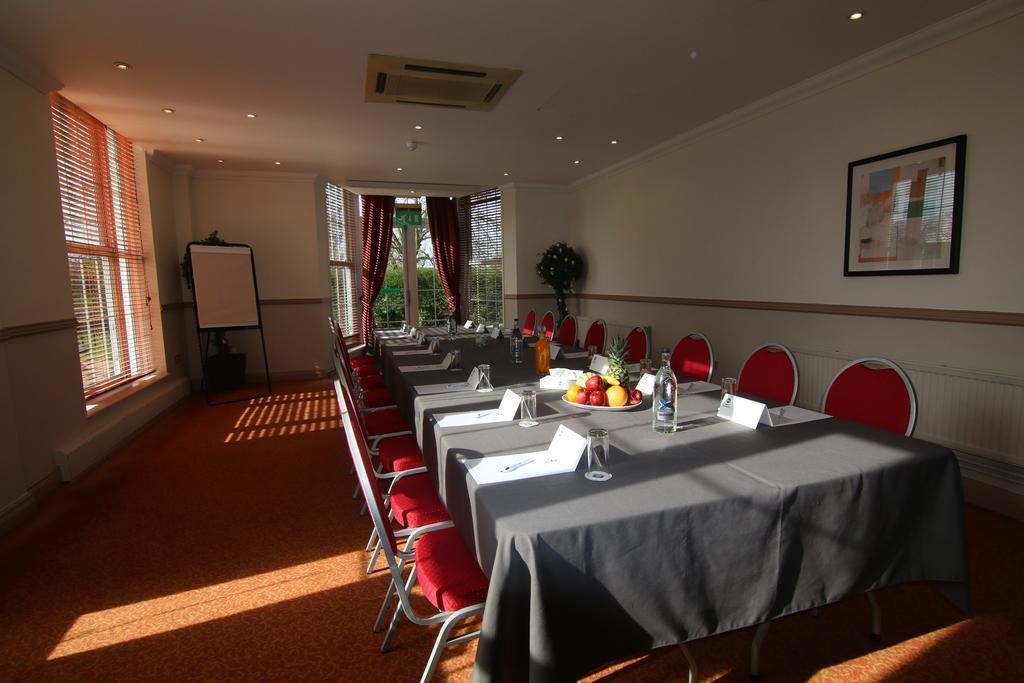 Best Western Homestead Court Hotel Welwyn Garden City Eksteriør bilde