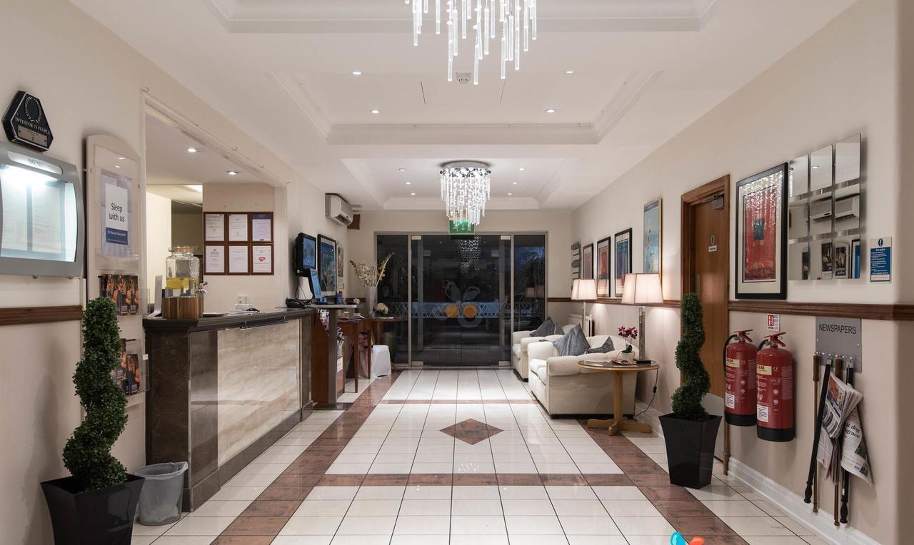 Best Western Homestead Court Hotel Welwyn Garden City Eksteriør bilde